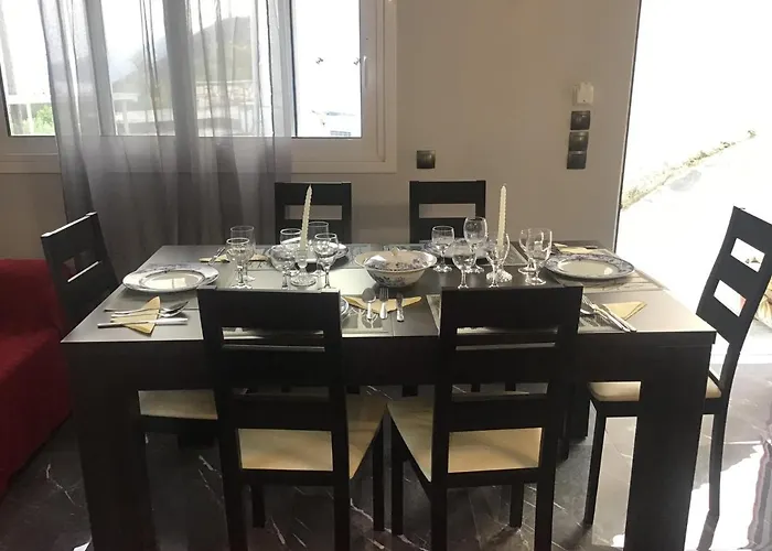 Zois' House Nyaraló Szívrosz